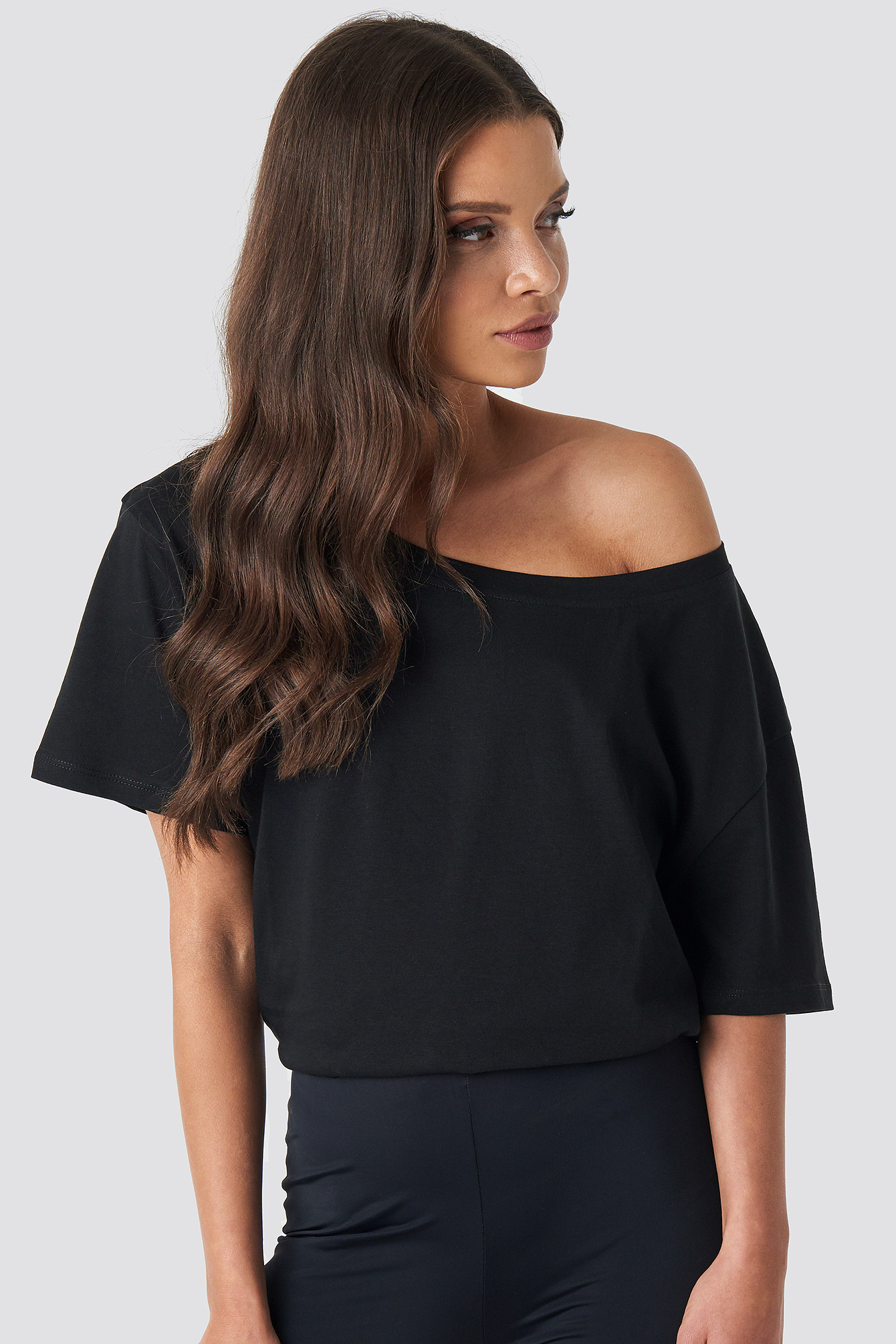 t shirt shoulder