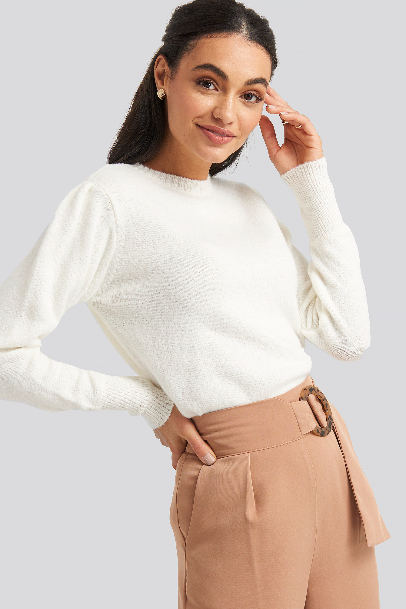 white puff sleeve sweater